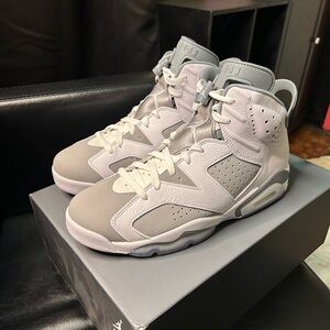 Air Jordan 6 Retro Neutral Grey Sneakers